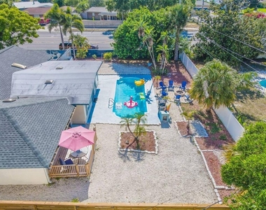 4401 Lenmore Street - Photo Thumbnail 21