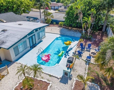 4401 Lenmore Street - Photo Thumbnail 19