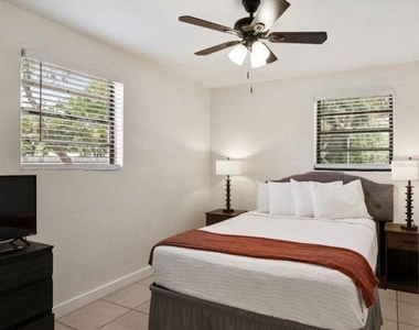 1202 Princeton Rd - Photo Thumbnail 4