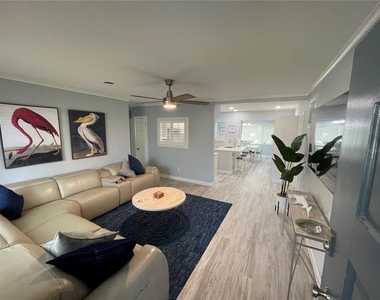 2227 Rose Lane - Photo Thumbnail 1