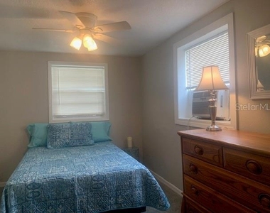 211 W Bay Avenue - Photo Thumbnail 11