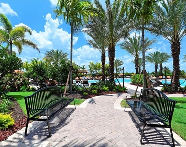 13732 Messina Loop - Photo Thumbnail 54
