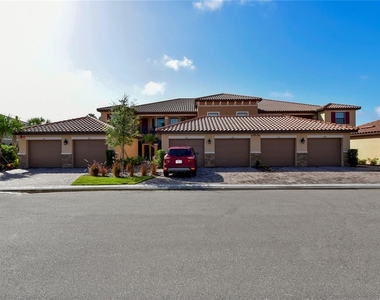 13732 Messina Loop - Photo Thumbnail 4