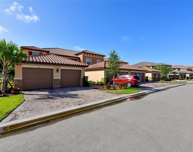 13732 Messina Loop - Photo Thumbnail 3