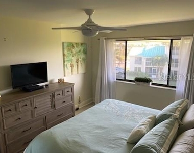 2400 S Ocean Drive - Photo Thumbnail 13