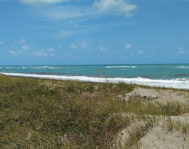 2400 S Ocean Drive - Photo Thumbnail 28