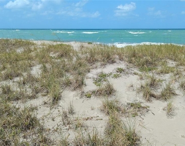 2400 S Ocean Drive - Photo Thumbnail 38