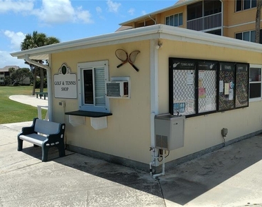 2400 S Ocean Drive - Photo Thumbnail 32