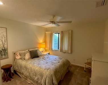 340 Troon Court - Photo Thumbnail 15