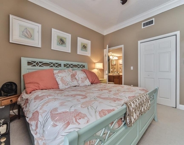 273 Middle Way - Photo Thumbnail 7