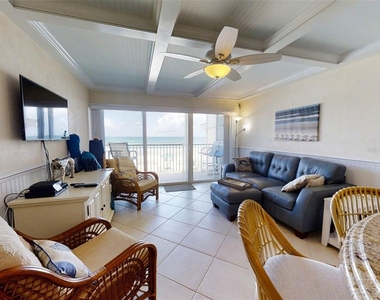 4849 Saxon Drive - Photo Thumbnail 8