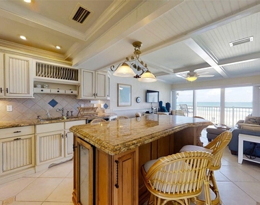 4849 Saxon Drive - Photo Thumbnail 5