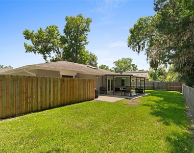 909 Bentwood Lane - Photo Thumbnail 30