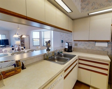 448 Bouchelle Drive - Photo Thumbnail 7