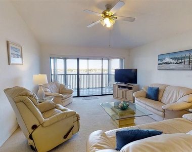 448 Bouchelle Drive - Photo Thumbnail 15