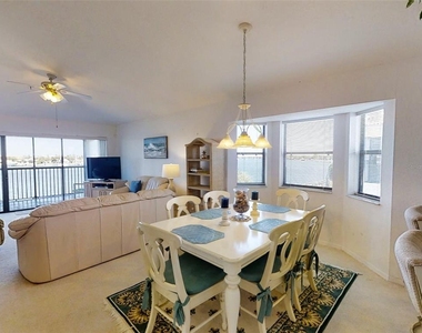 448 Bouchelle Drive - Photo Thumbnail 10
