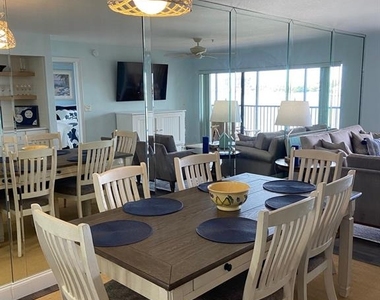 446 Bouchelle Drive - Photo Thumbnail 11