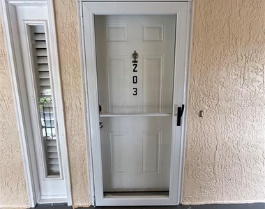 446 Bouchelle Drive - Photo Thumbnail 2