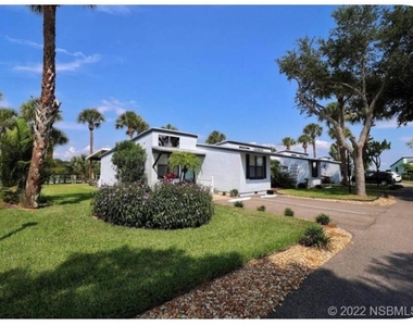 76 Heather Point Court - Photo Thumbnail 26