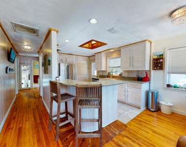 207 Kirkland Road - Photo Thumbnail 8