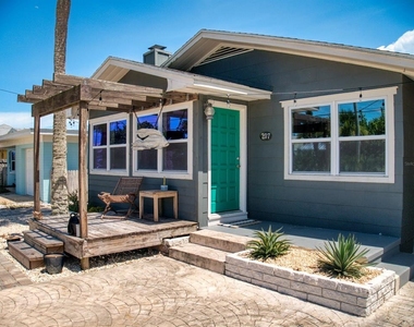 207 Kirkland Road - Photo Thumbnail 2