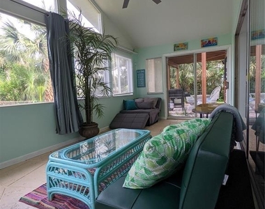203 Canova Drive - Photo Thumbnail 40