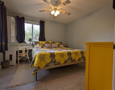 203 Canova Drive - Photo Thumbnail 6