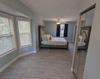 203 Canova Drive - Photo Thumbnail 12