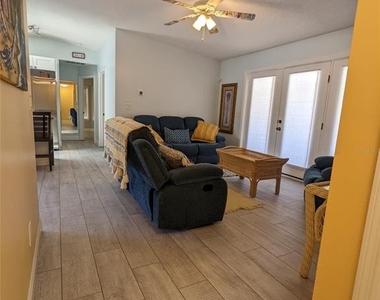 203 Canova Drive - Photo Thumbnail 5