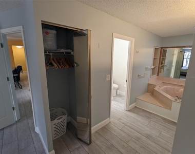 203 Canova Drive - Photo Thumbnail 15