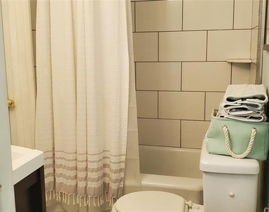 1011 Hill Street - Photo Thumbnail 15
