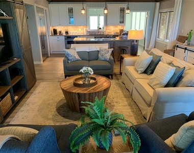 1011 Hill Street - Photo Thumbnail 31
