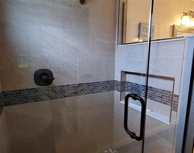 1011 Hill Street - Photo Thumbnail 20