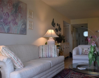 325 N Causeway - Photo Thumbnail 4