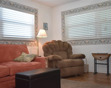 325 N Causeway - Photo Thumbnail 13