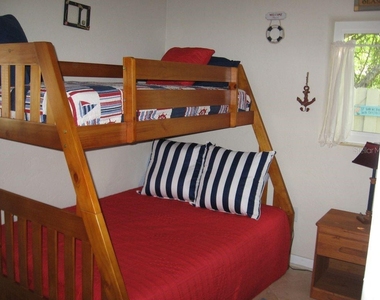 411 S Pine Street - Photo Thumbnail 12