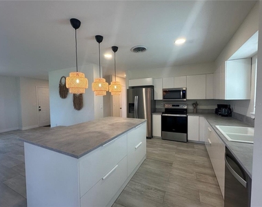 65 Oakland Hills Place - Photo Thumbnail 7
