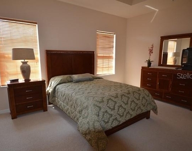 900 Gardens Edge Drive - Photo Thumbnail 5