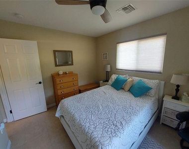1541 Crest Drive - Photo Thumbnail 14