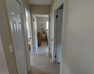 1541 Crest Drive - Photo Thumbnail 10