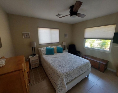 1541 Crest Drive - Photo Thumbnail 13