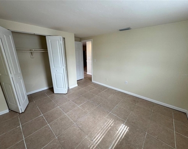 2111 Forked Creek Drive - Photo Thumbnail 9