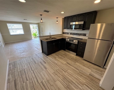 2111 Forked Creek Drive - Photo Thumbnail 3