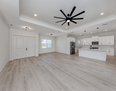 65 Fairway Road - Photo Thumbnail 6
