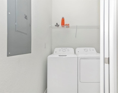 12280 Wellen Golf Street - Photo Thumbnail 37