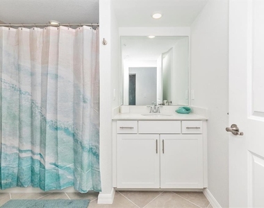 12685 Radiance Court - Photo Thumbnail 30