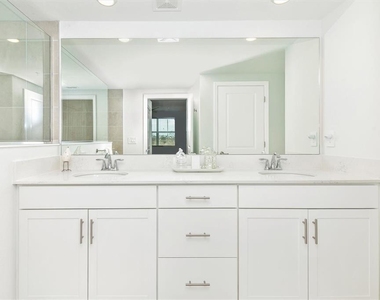 12685 Radiance Court - Photo Thumbnail 22