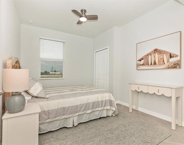 12685 Radiance Court - Photo Thumbnail 25