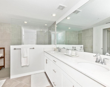 12685 Radiance Court - Photo Thumbnail 20