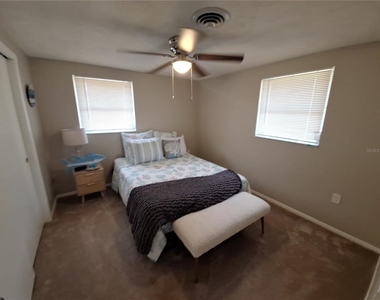 858 E 7th Street - Photo Thumbnail 15